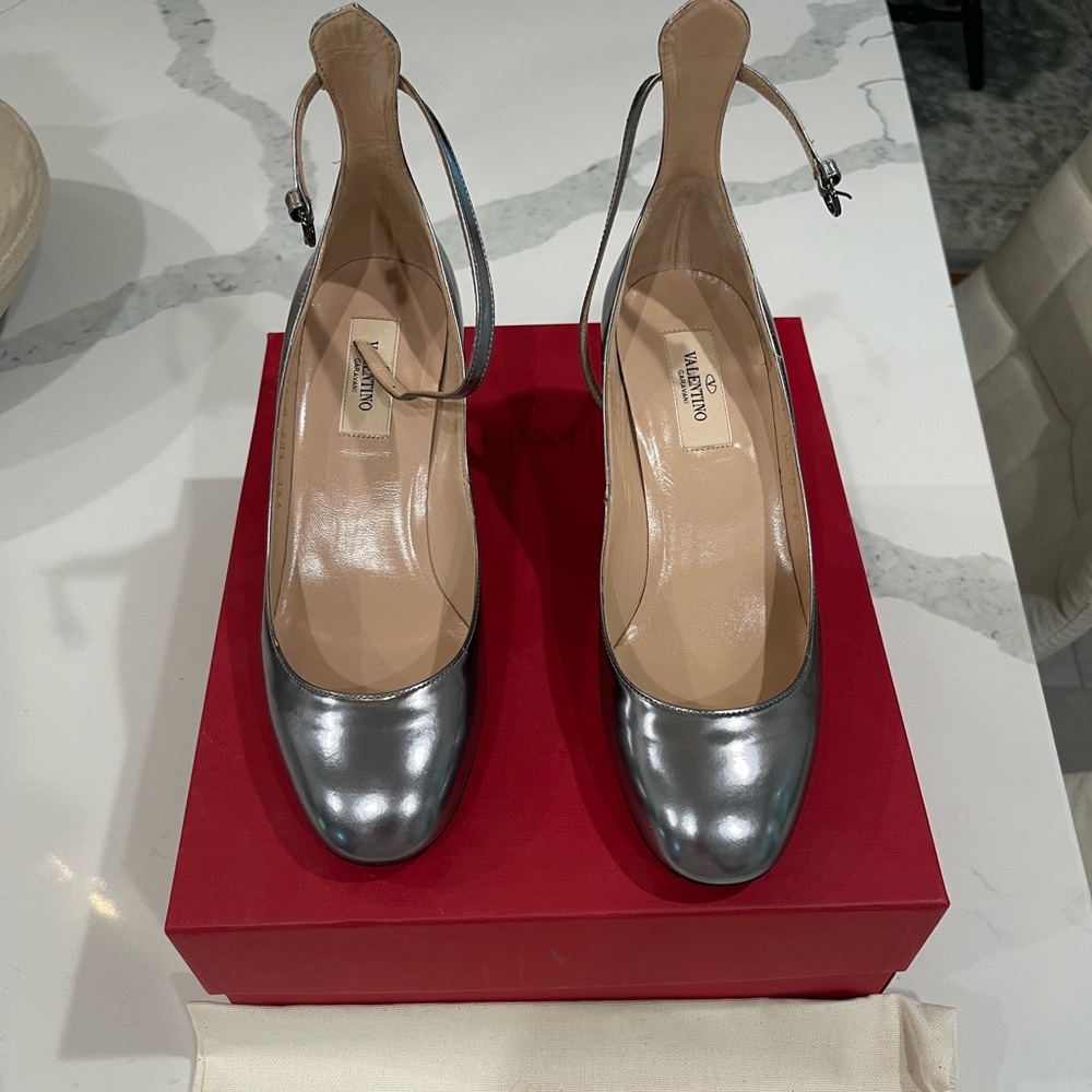 Valentino Mary Jane pump